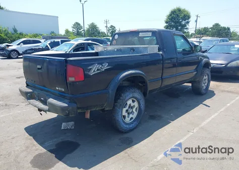 2003 Chevrolet S-10 Ls из США, поврежденный, VIN 1GCCT19X938129158